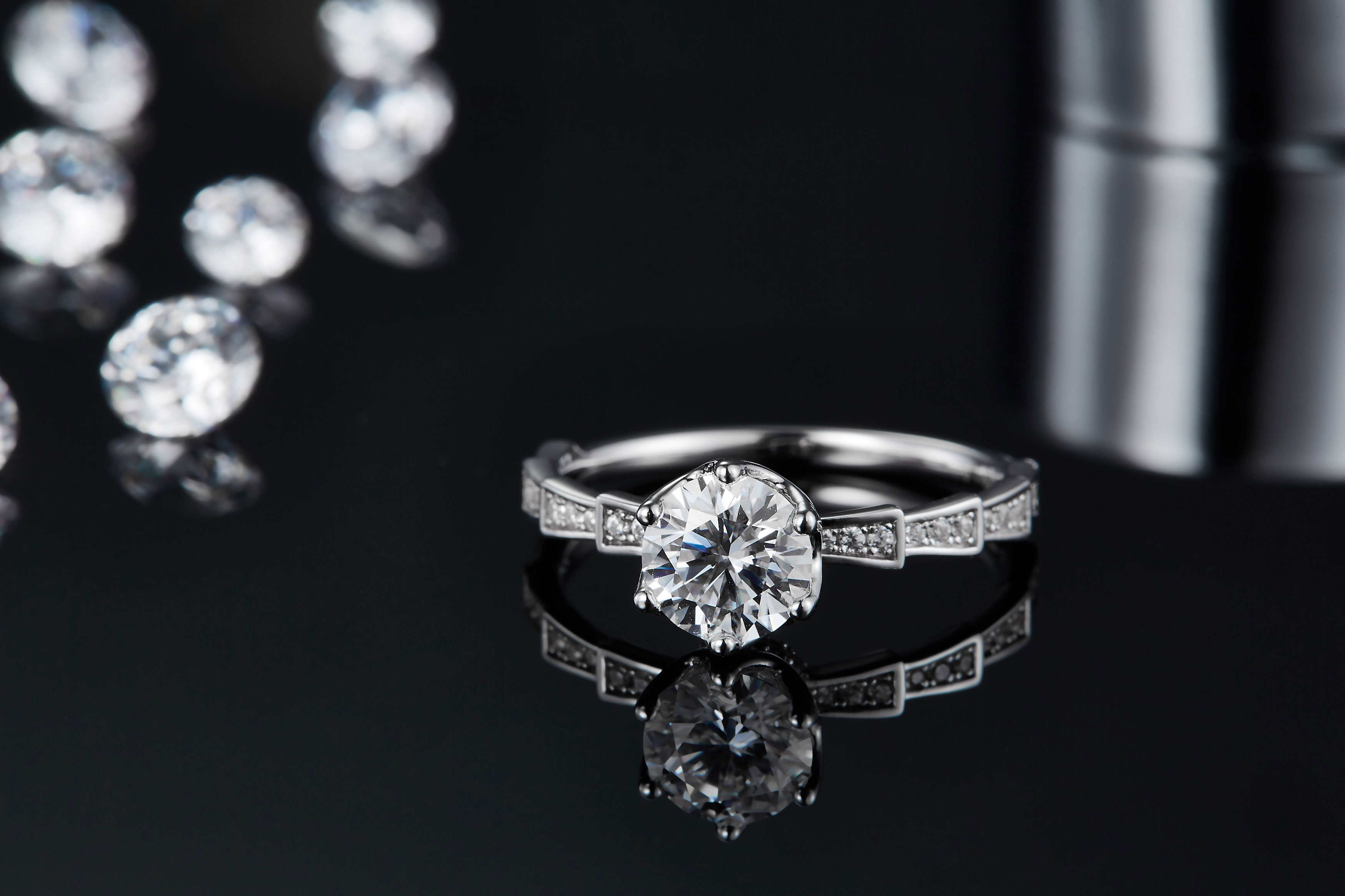 1-carat Luxury And Fashionable Light Luxury Jewelry Silver Ring Set With Top-quality