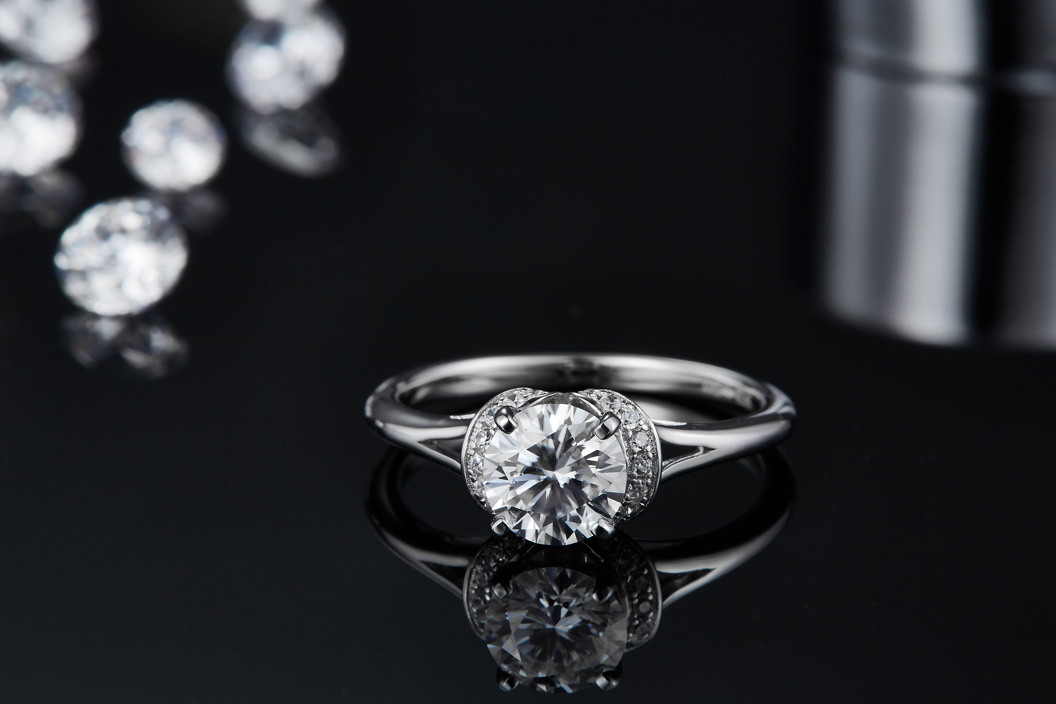 1-carat Luxury And Fashionable Light Luxury Jewelry Silver Ring Set With Top-quality