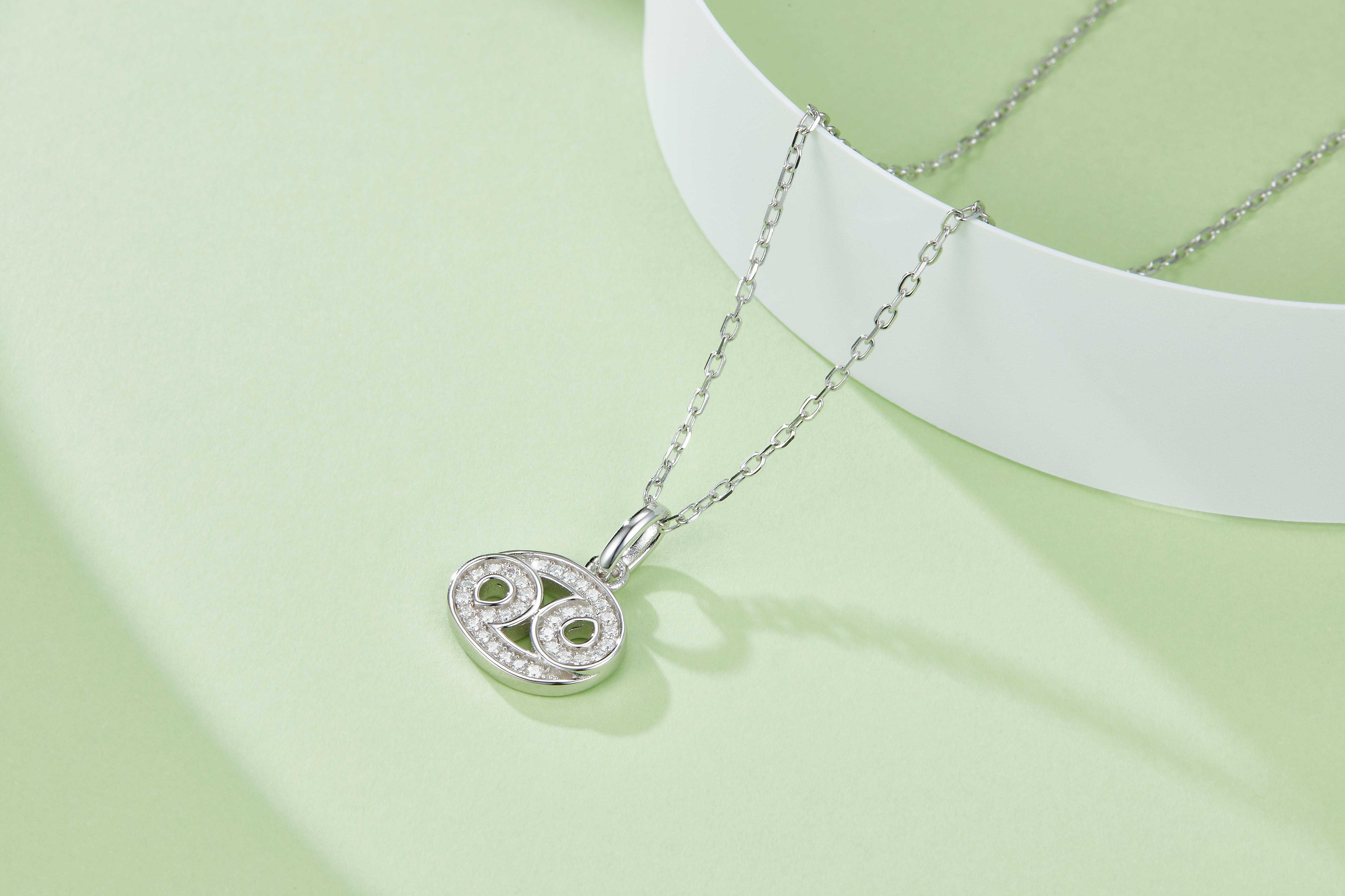 12 Zodiac Signs - Cancer, Set With Top-quality Moissanite, Luxurious And Fashionable Light