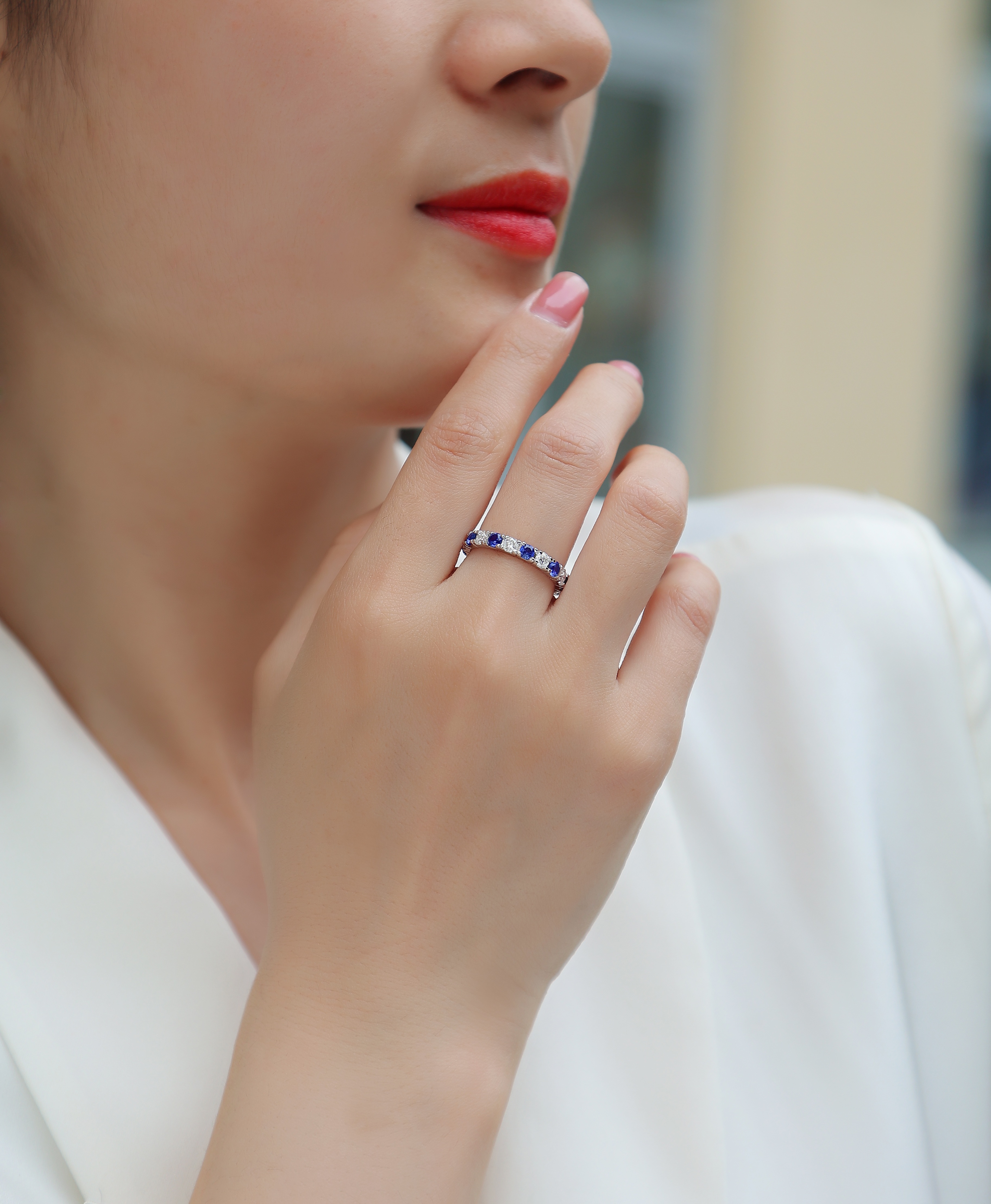 2.4g Sterling Silver Platinum Plated Ring Synthetic Blue Sapphire & White Stone