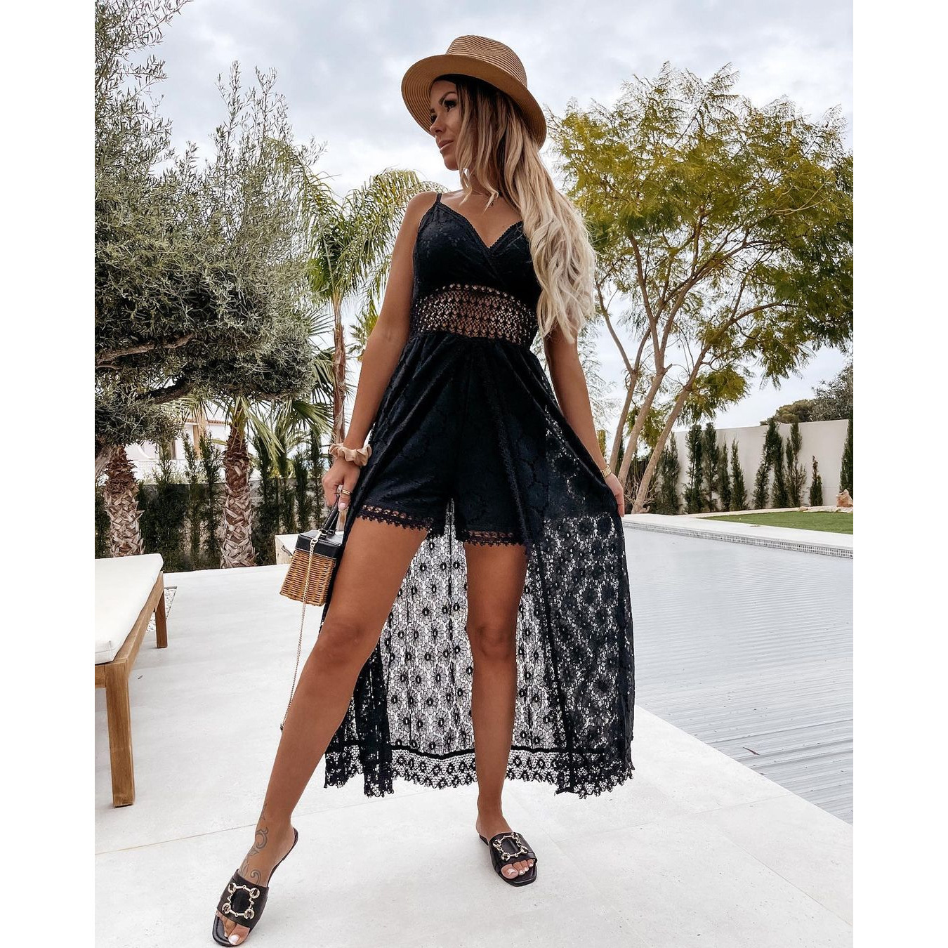 2025 Summer New European And American Style Lace Strap Maxi Solid Color Dress
