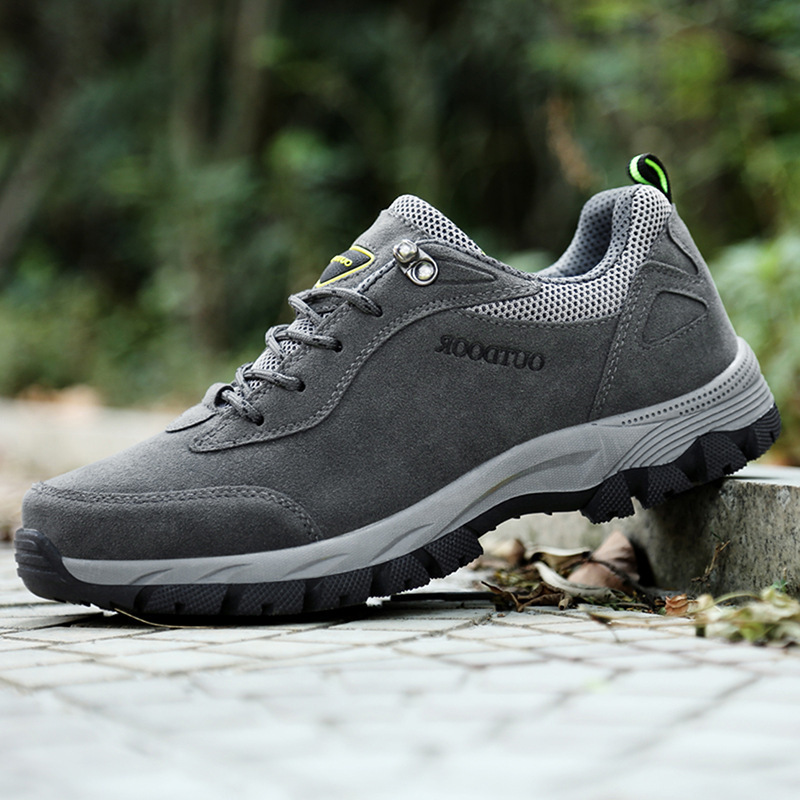 2026 Outdoor Men's Shoes Low-Top Frosted Hiking Shoes Large Size Elderly Shoes Sports