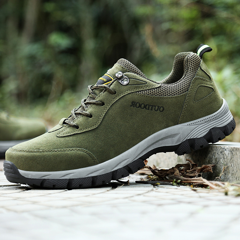 2026 Outdoor Men's Shoes Low-Top Frosted Hiking Shoes Large Size Elderly Shoes Sports