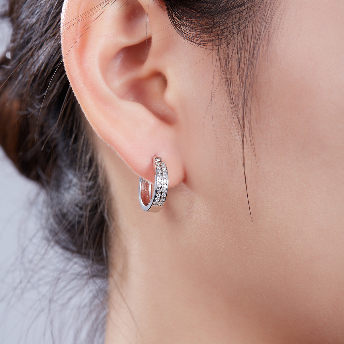 3.3g Sterling Silver Double Row Moissanite Hoop Earrings 16mm Platinum Plated Hinged Hoops