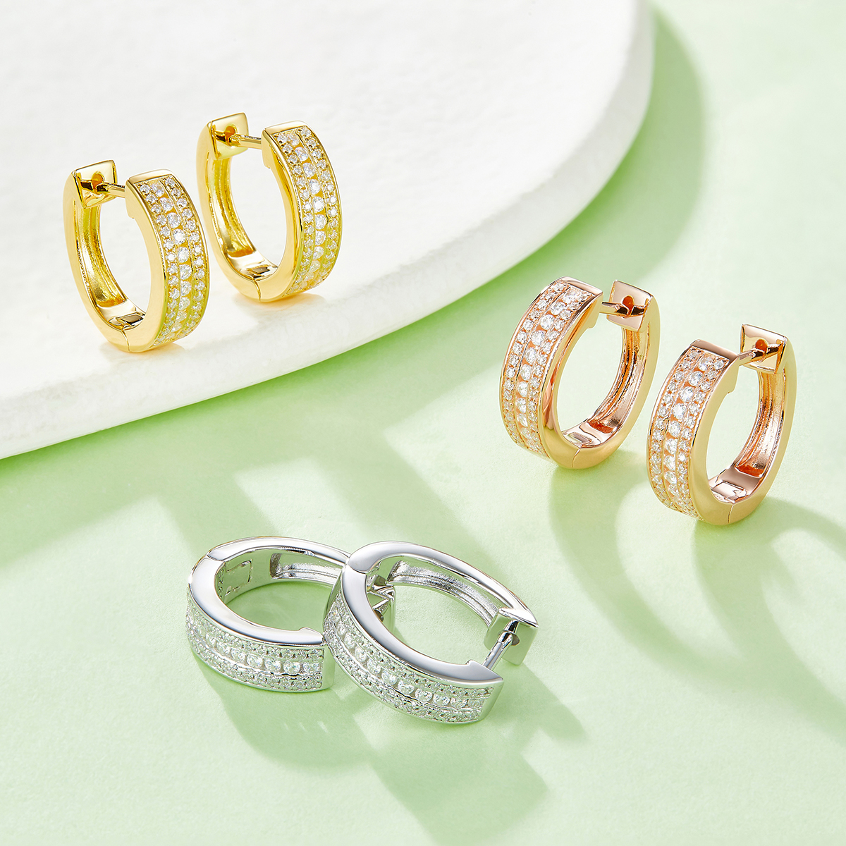 4.1g Sterling Silver 86 Stone Moissanite Hoop Earrings Chunky Pave Huggie Hoops With GRA
