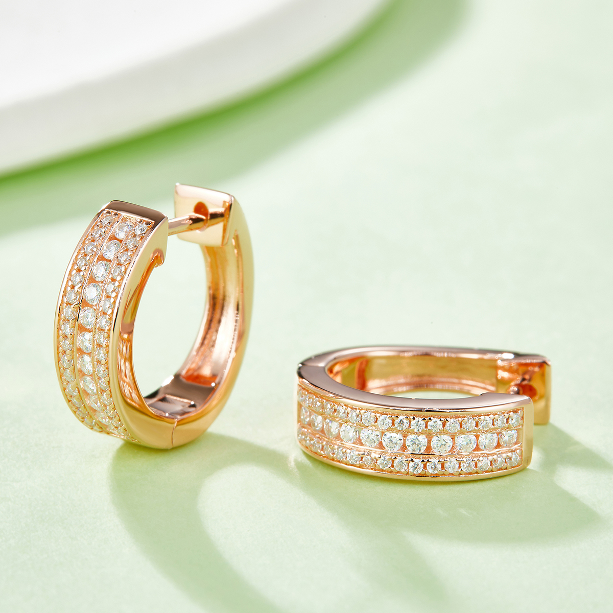 4.1g Sterling Silver 86 Stone Moissanite Hoop Earrings Chunky Pave Huggie Hoops With GRA