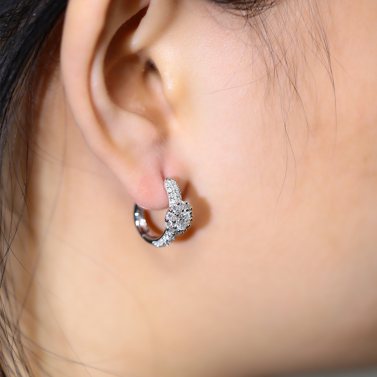 5.4g Sterling Silver 5mm Moissanite Halo Hoop Earrings Pave Huggie Hoops With GRA