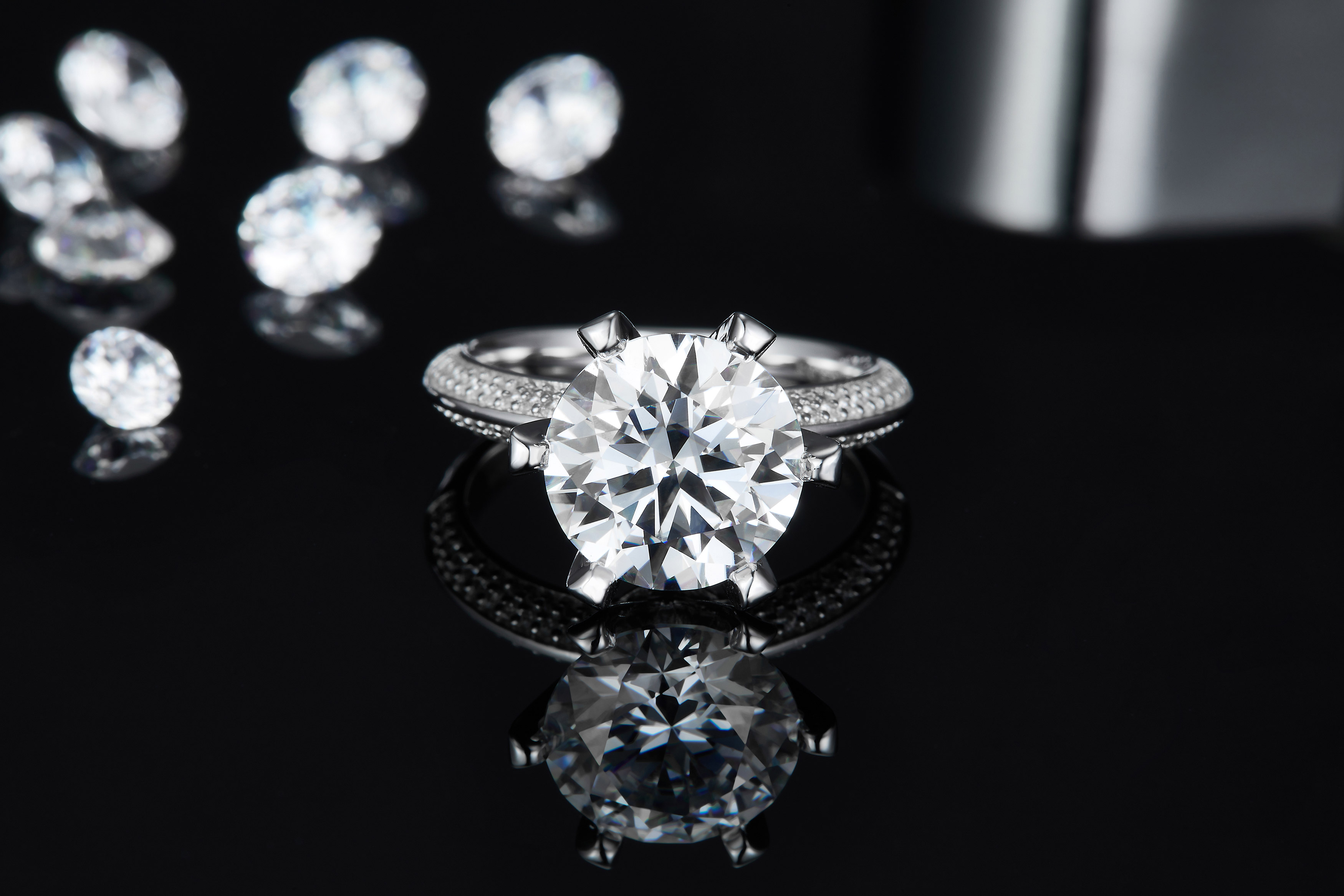 A 5-carat Luxury And Fashionable Light Luxury Jewelry Silver Ring Set With Top-quality