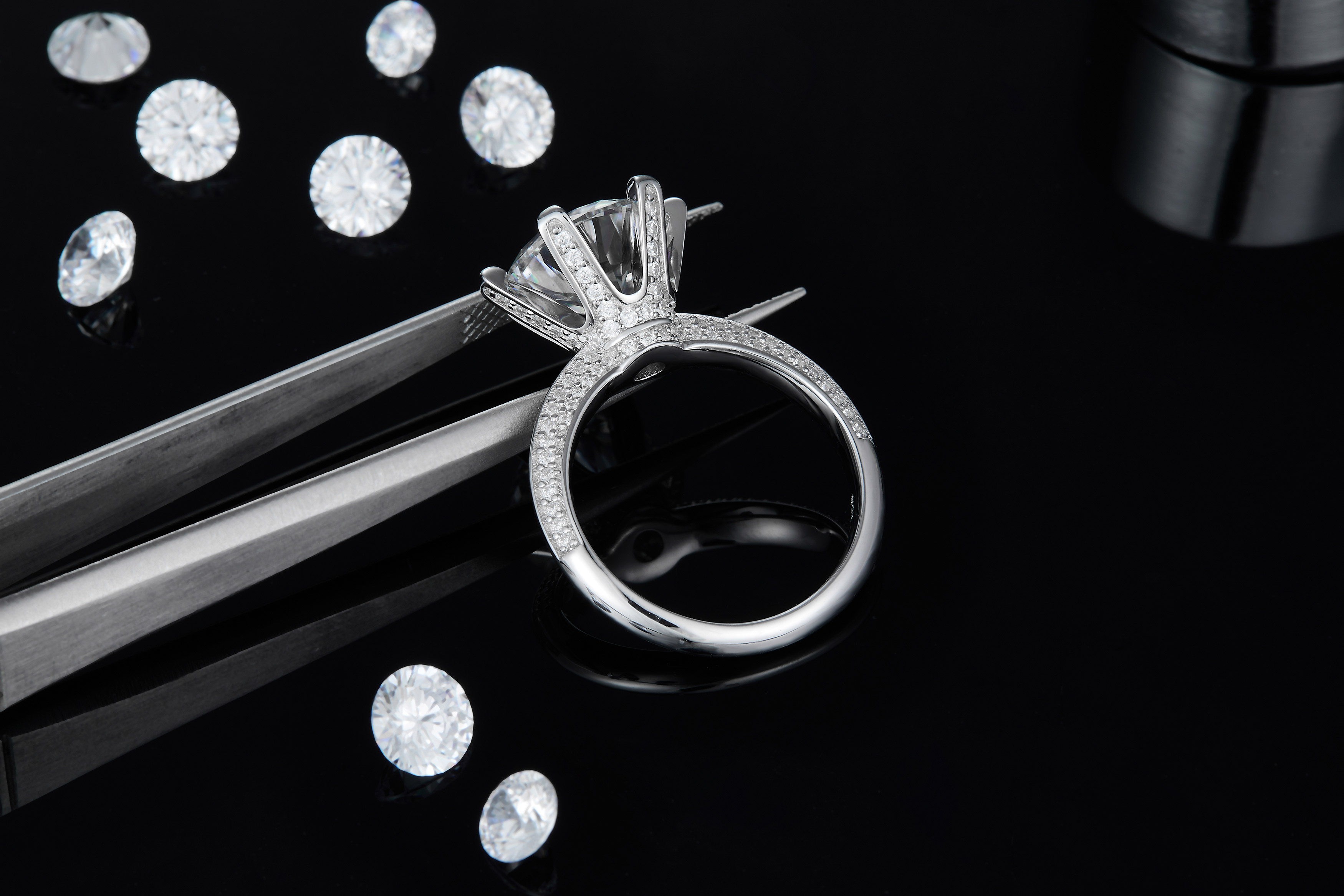 A 5-carat Luxury And Fashionable Light Luxury Jewelry Silver Ring Set With Top-quality