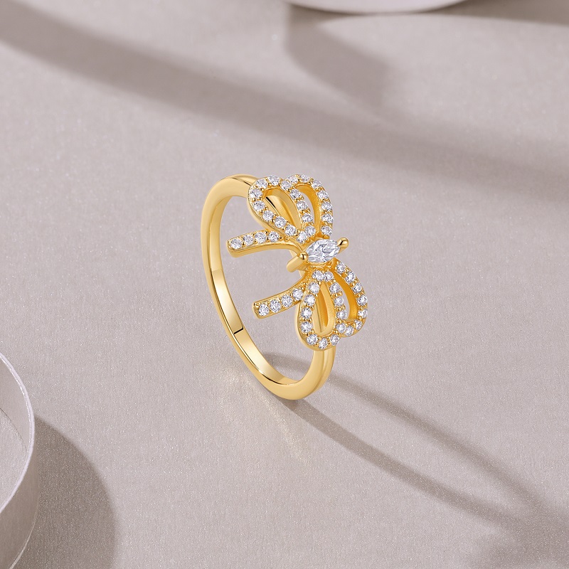 A Luxurious And Fashionable Light Luxury Jewelry Silver Ring Set With Top-quality