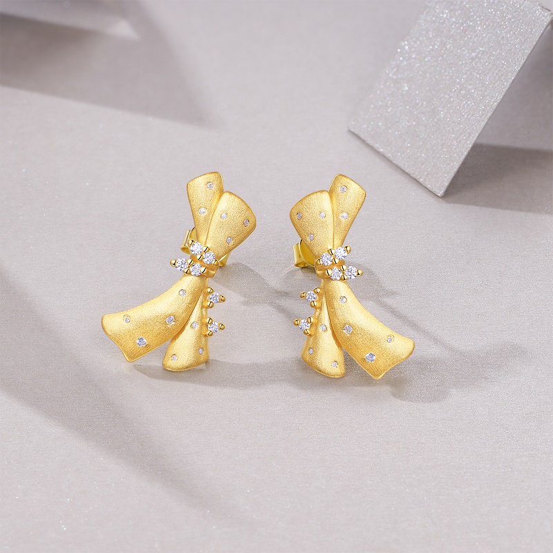 A Luxurious And Fashionable Minimalist Jewelry Earring Set Featuring Top-quality