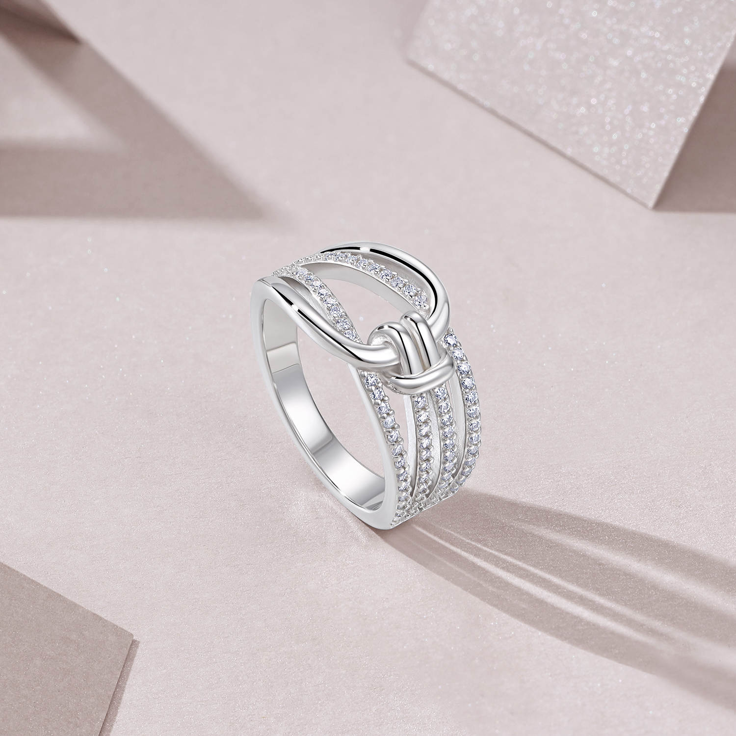 A Luxurious And Fashionable Minimalist Jewelry Ring Featuring Top-quality Moissanite, Made