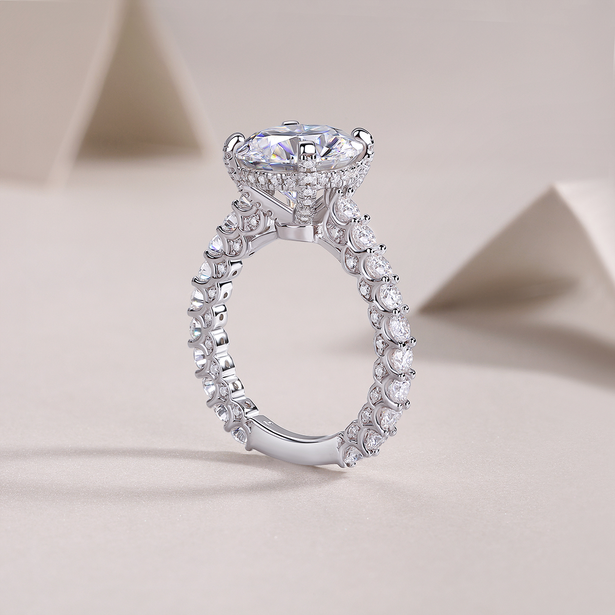 Affectionate And Tender - A 5-carat Silver Diamond Wedding Ring Set With Top-quality