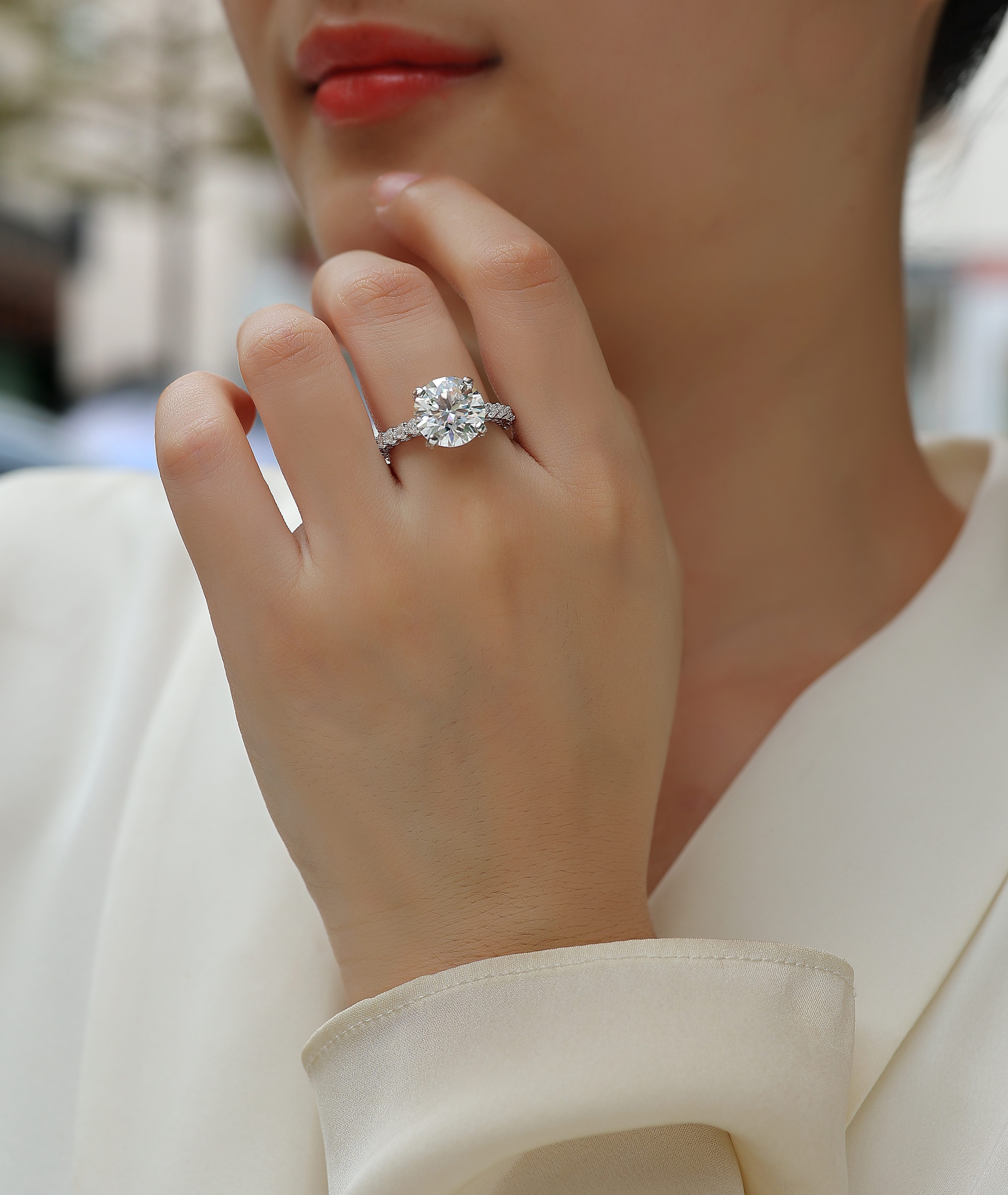 Affectionate And Tender - A 5-carat Silver Diamond Wedding Ring Set With Top-quality