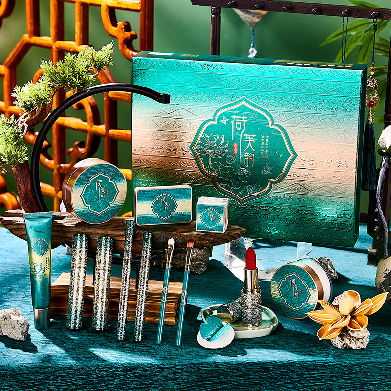 Ancient Style Carved Beauty Set Ten Three-piece Set