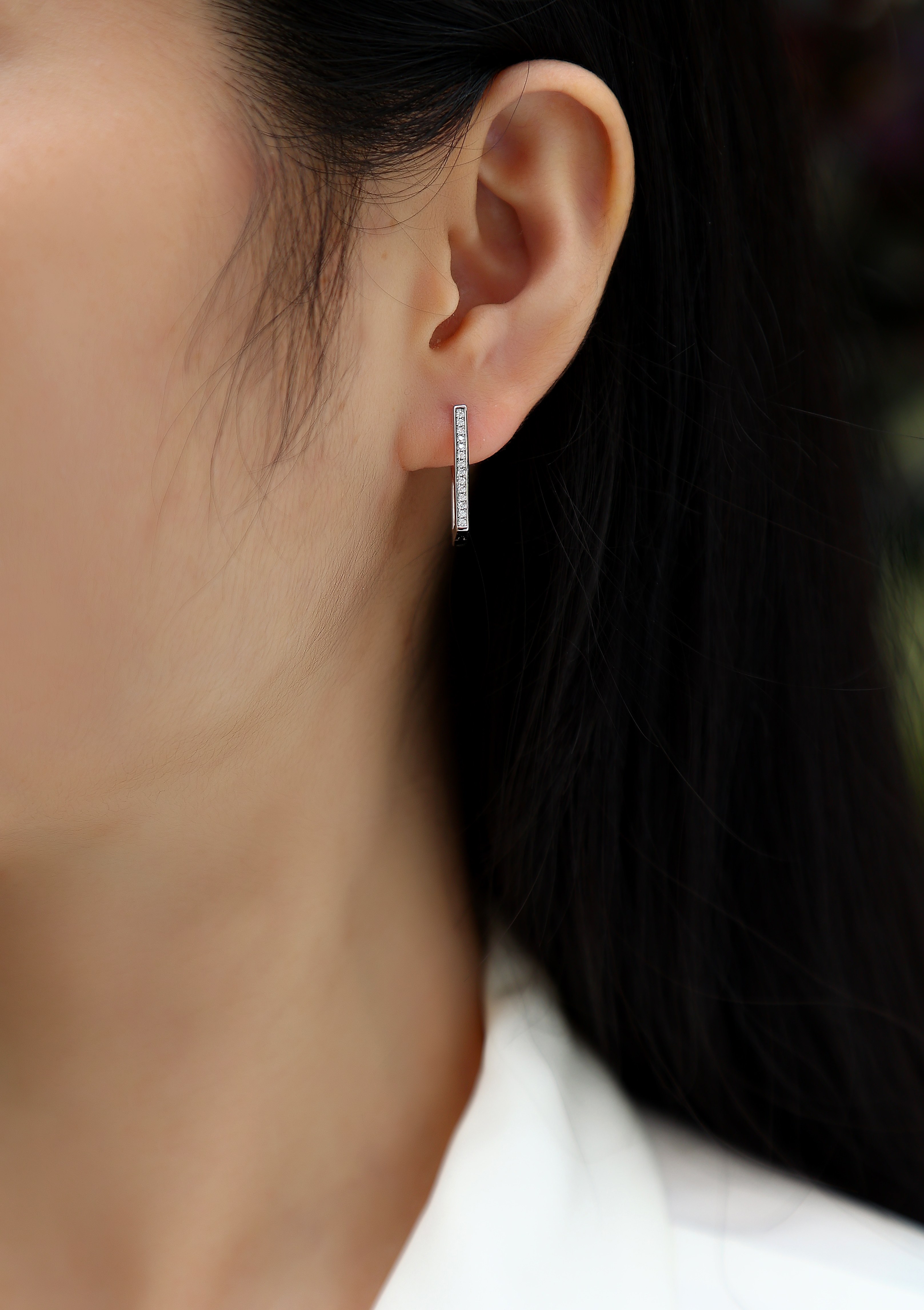 Brave-Top-quality Moissanite Silver And Platinum-plated Stud Earrings, A Fashionable And