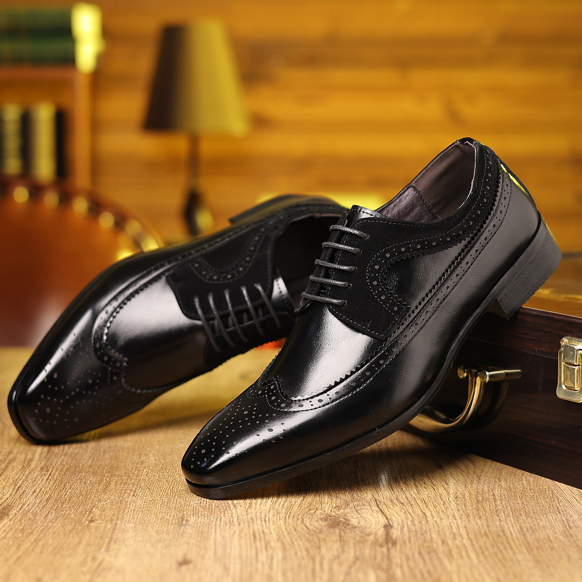 British Brogue Carved Leather Shoes, Pointed Toe Lace-Up Men's Business Wedding Shoes
