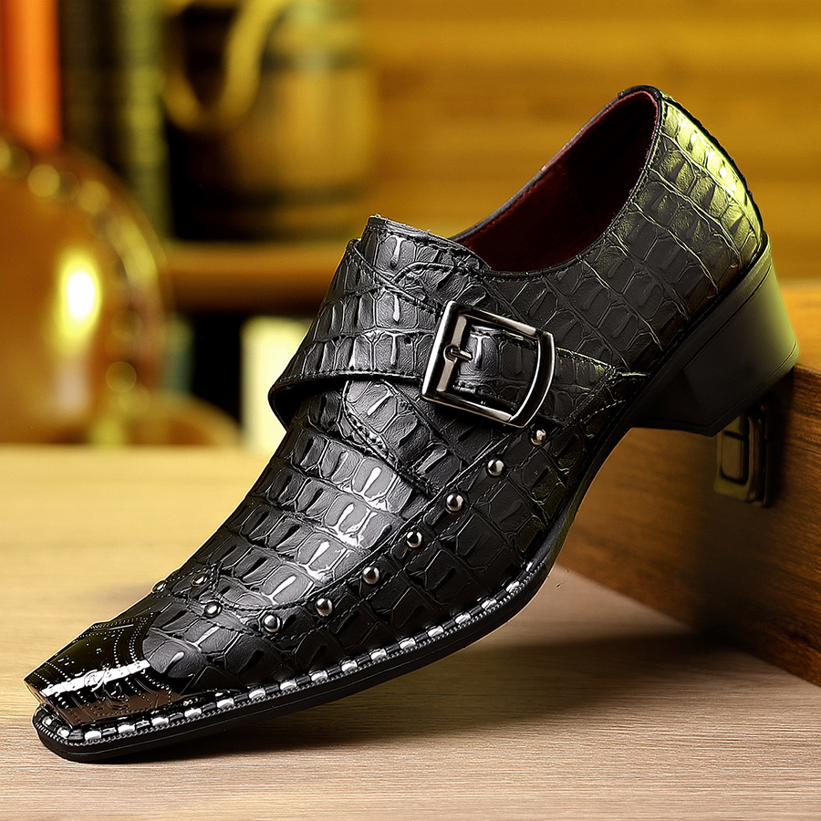 British Retro Monk Shoes, Crocodile Pattern Pointed Leather Shoes With Buckles And Rivets