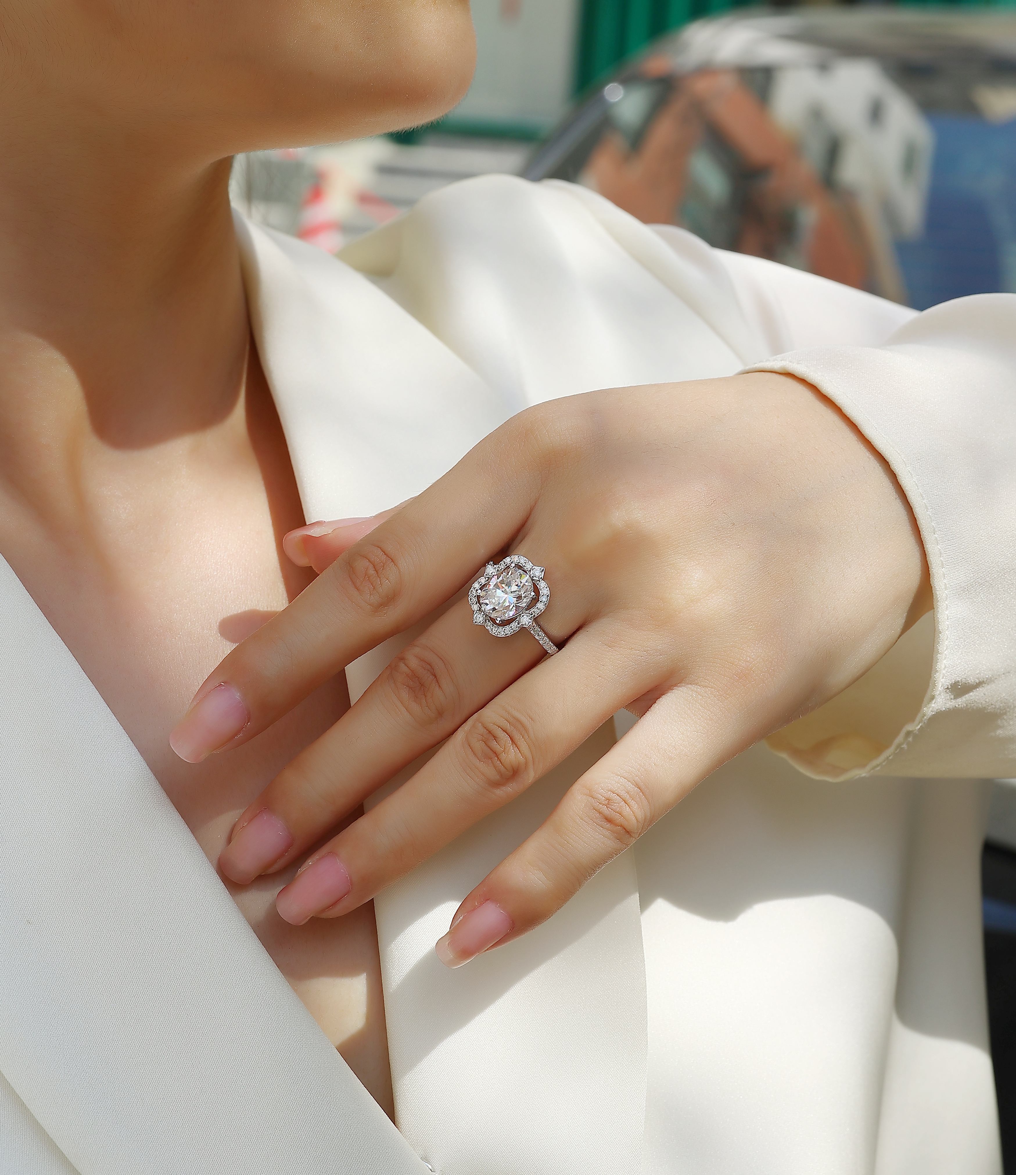 Camellia - Set With Top-quality Egg-shaped Moissanite Silver And Platinum-plated Diamond