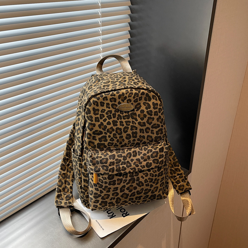 Casual And Fashionable Women's Backpack