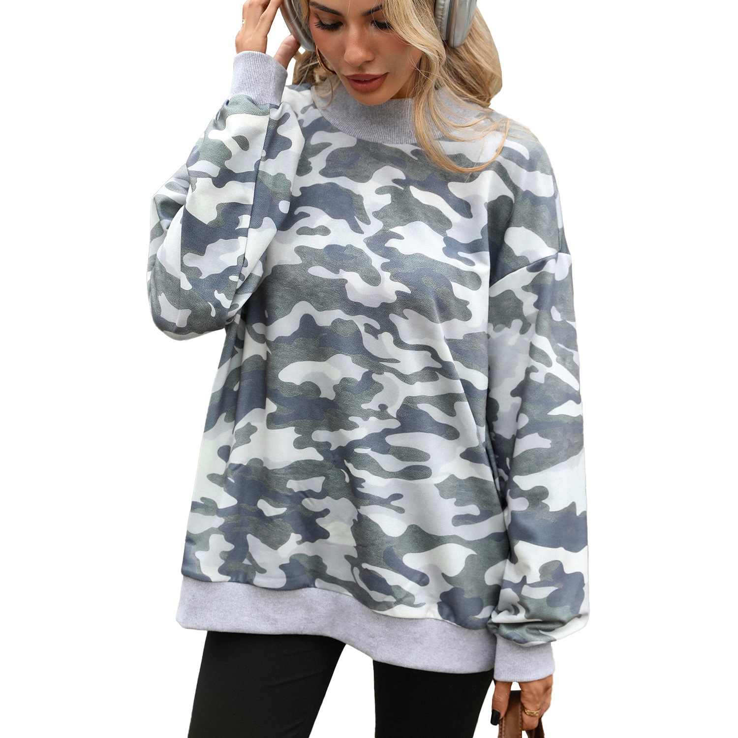 Contrast-color Ribbed High-neck Loose Long-sleeved Sweatshirt