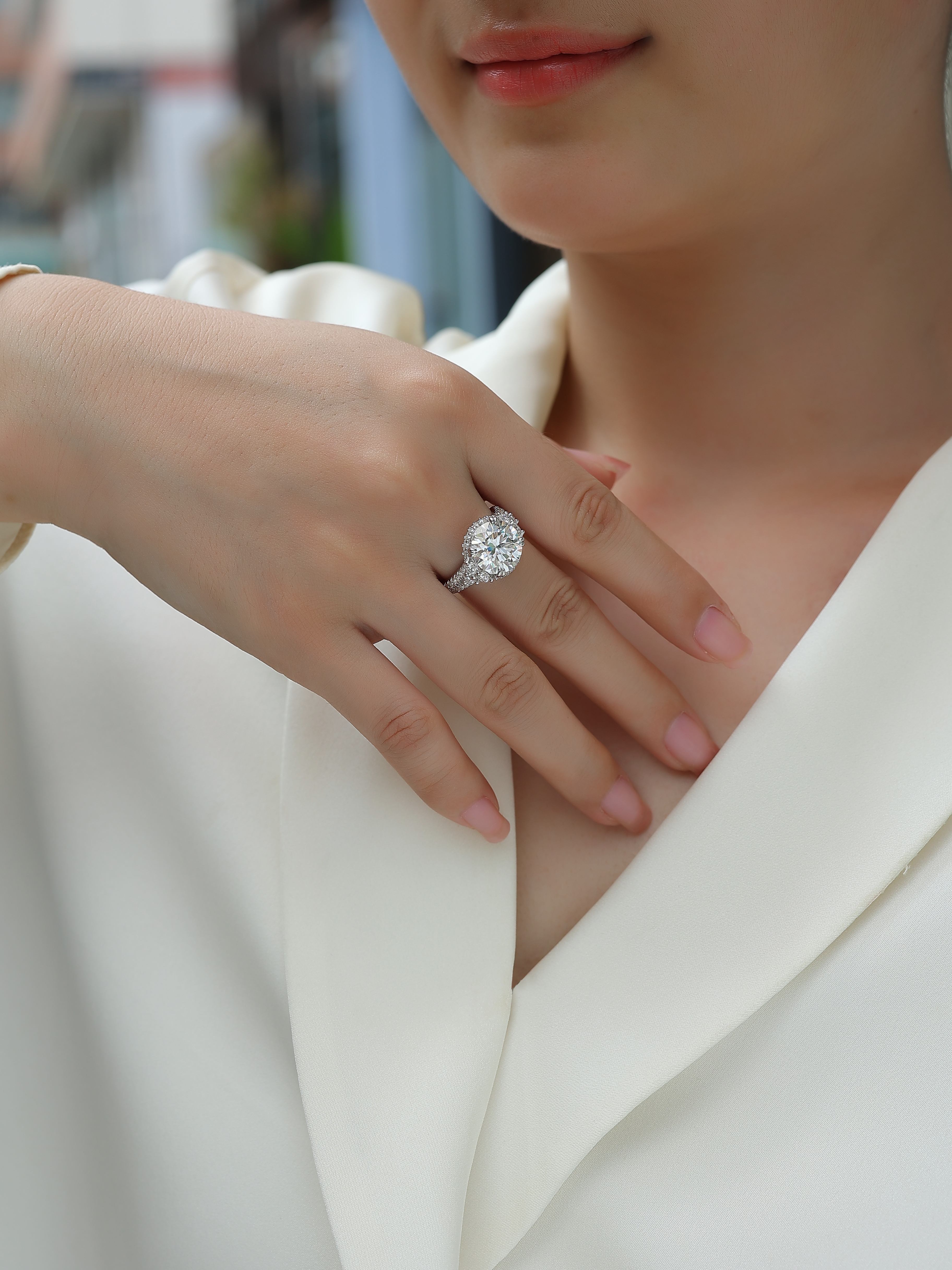 Dance Youth - A 5-carat Silver Diamond Wedding Ring Set With Top-quality Moissanite And