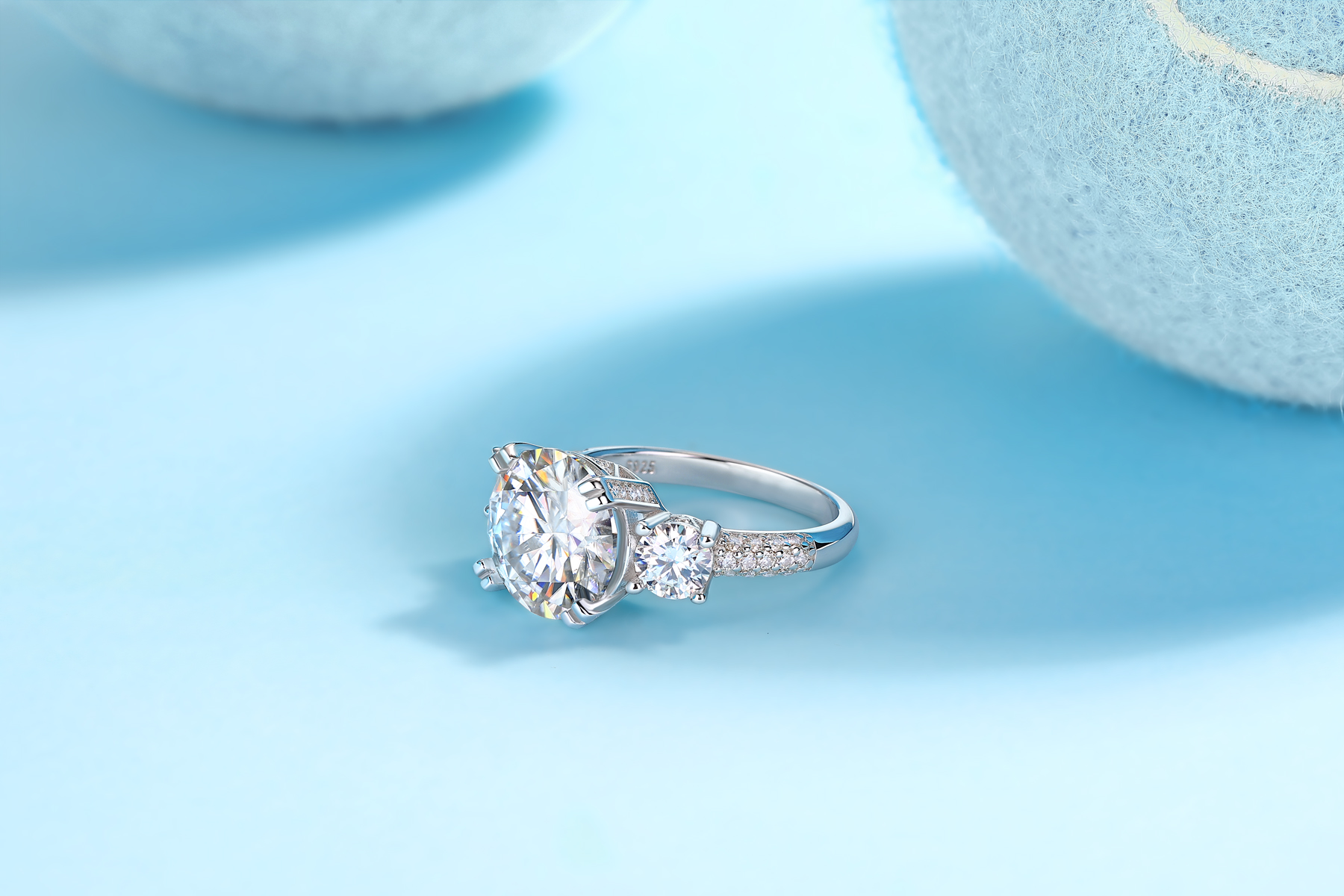 Dazzling Stars - A Wedding Ring Set With 5-carat Top-quality Moissanite Silver And