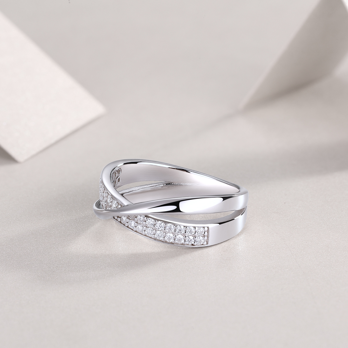 Dexterous Encircle - Set With Top-quality Moissanite Silver And Platinum-plated Diamond