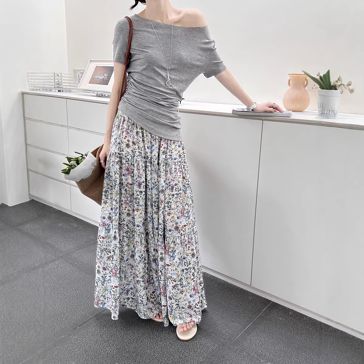 Elastic-waist Versatile A-line Skirt