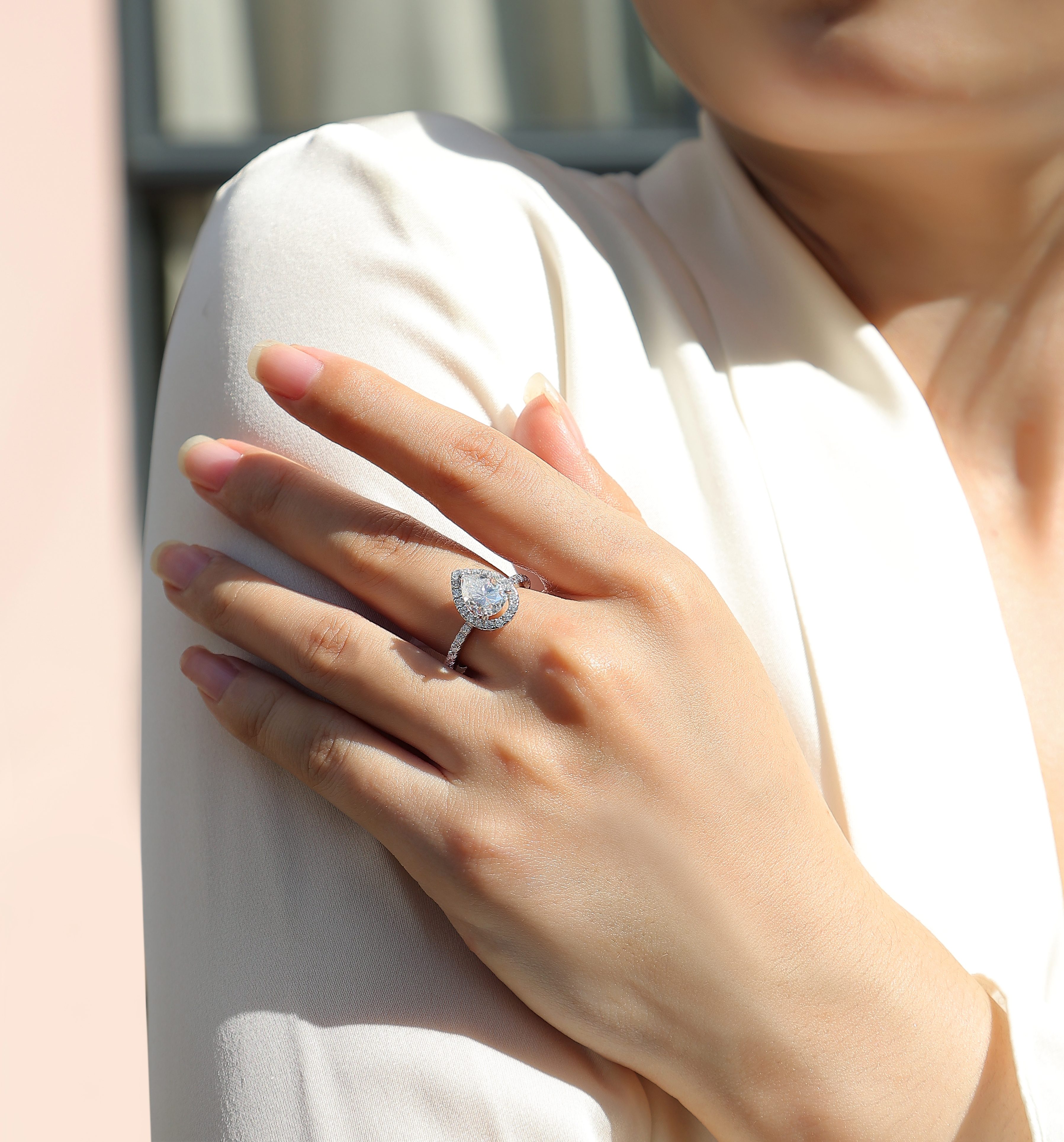 Electric Shock - A Wedding Ring Set With Top-quality Moissanite Silver And Platinum-plated