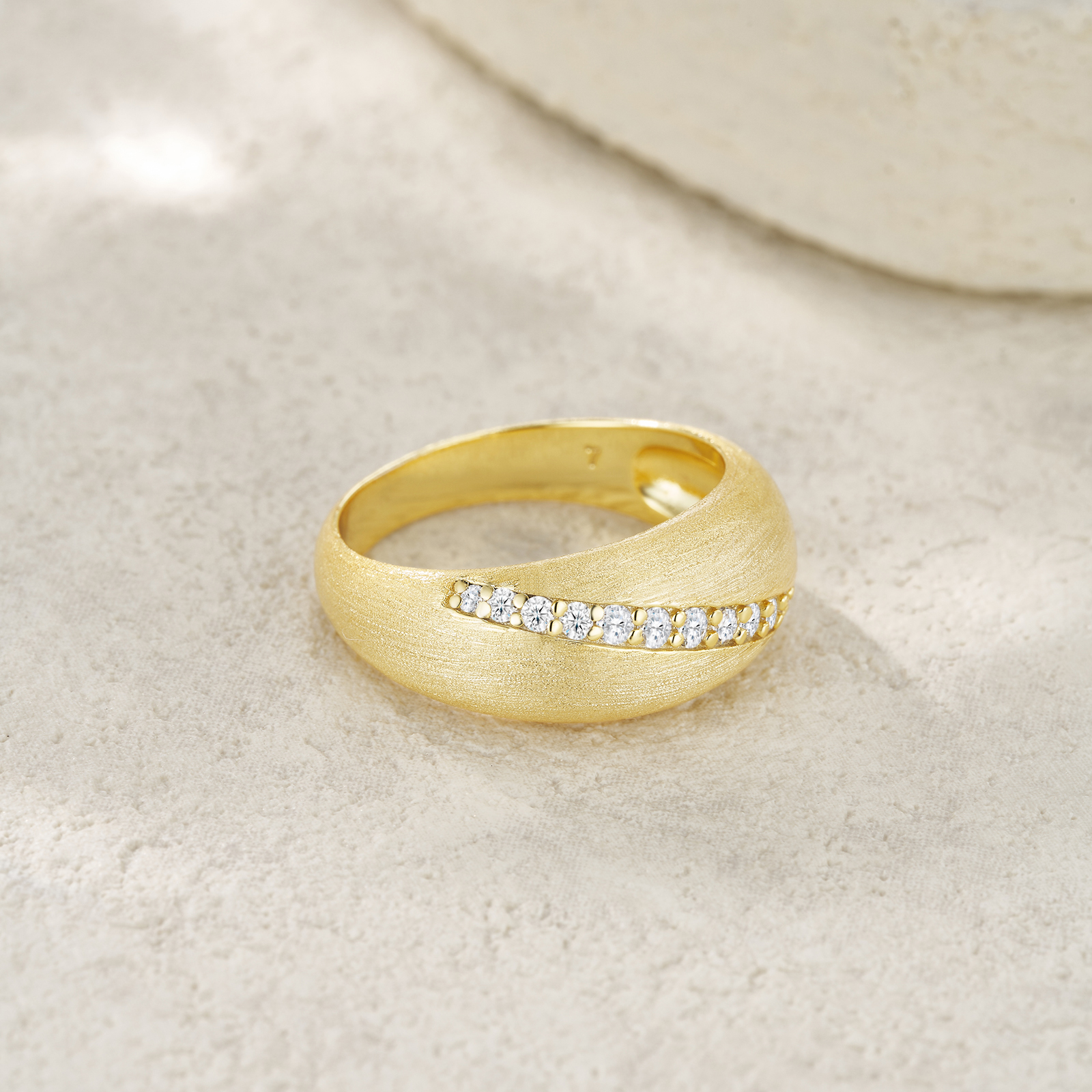 Elegant And Simple - A Luxurious And Fashionable Light Luxury Jewelry Silver Ring Set With