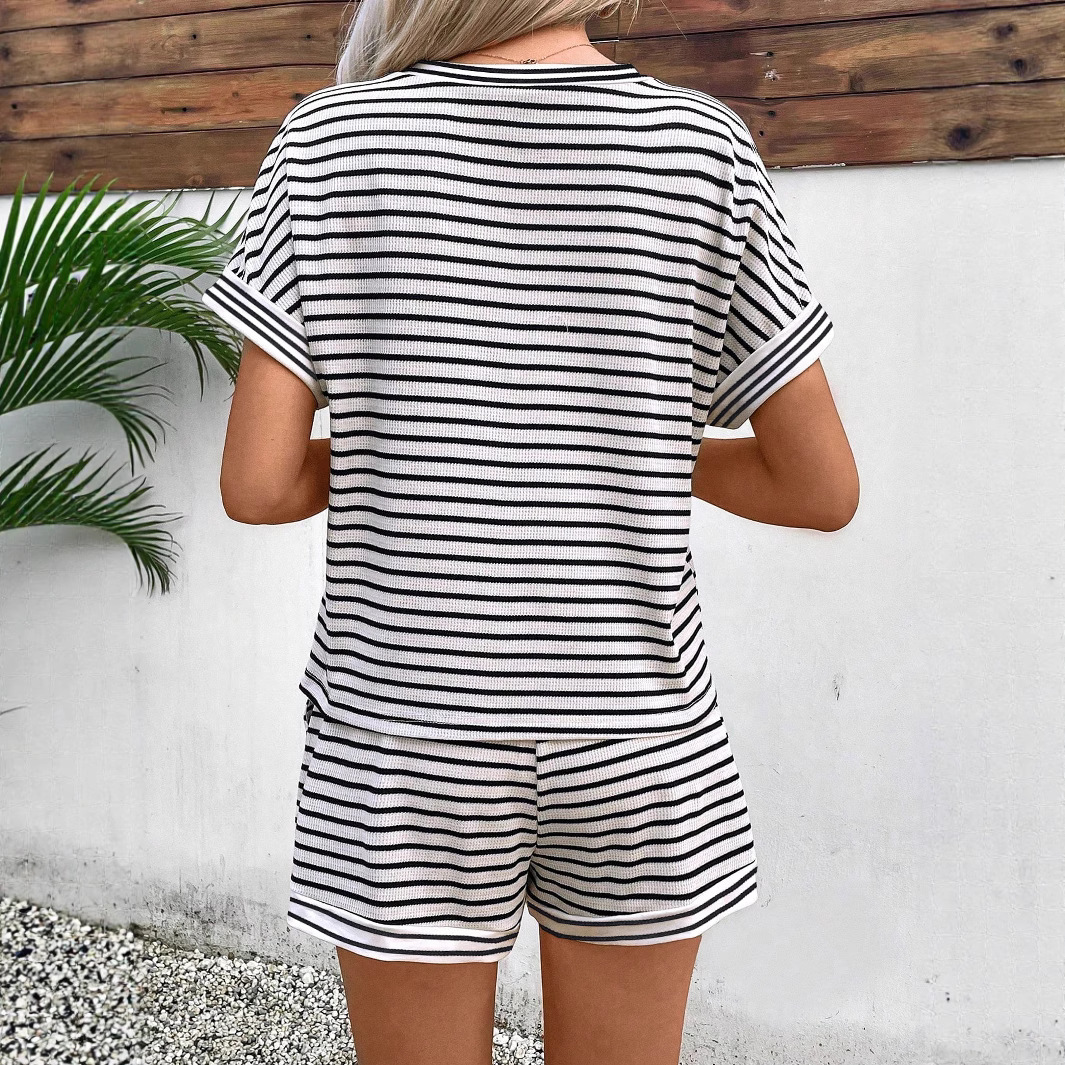 Elegant Waffle-Weave Striped Loose-Fit Womens Casual Two-Piece Set