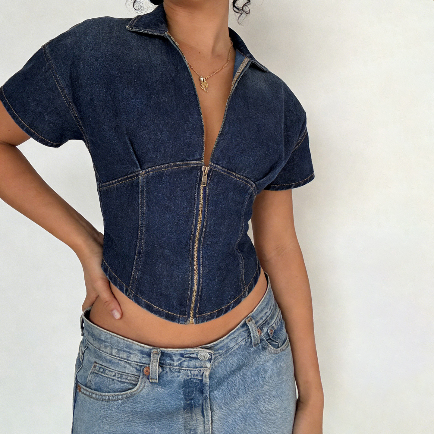 European And American Style Casual Commute Fitted Waist V Neck Short Sleeve Top