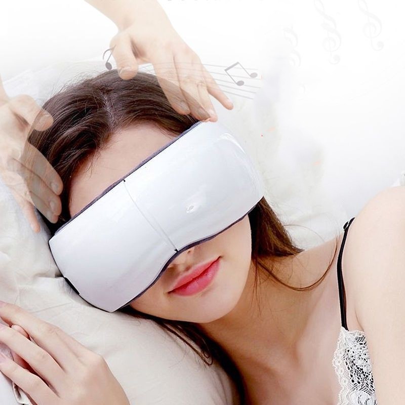 Eine Augenmassage lindert Augenermüdung und beugt Myopie-Artefakten vor
