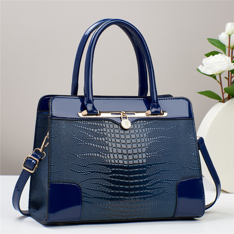 Fashionable Patterned Casual Handbag