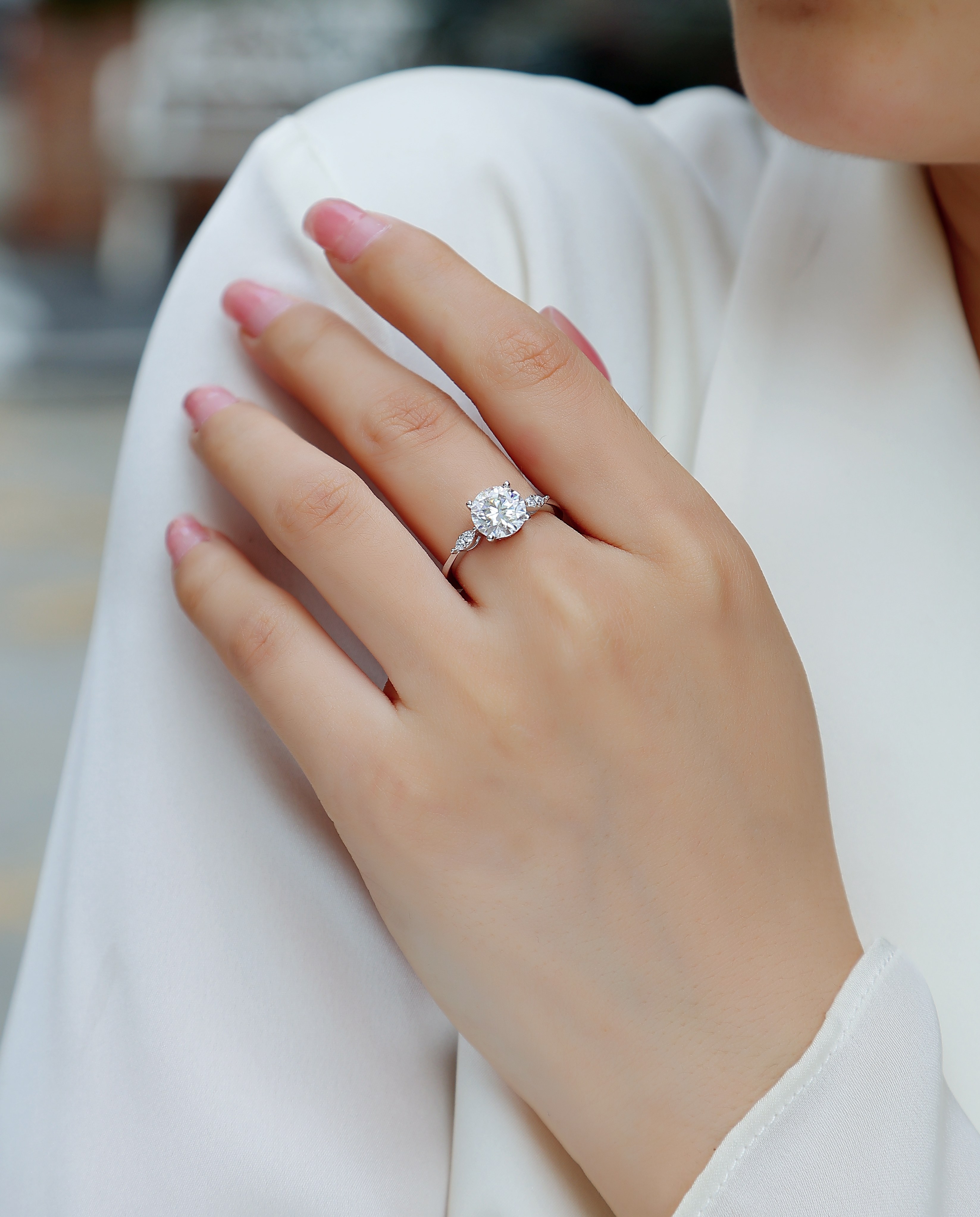 Fish Jumps Over Starlight - A Wedding Ring Set With 2-carat Top-quality Moissanite Silver