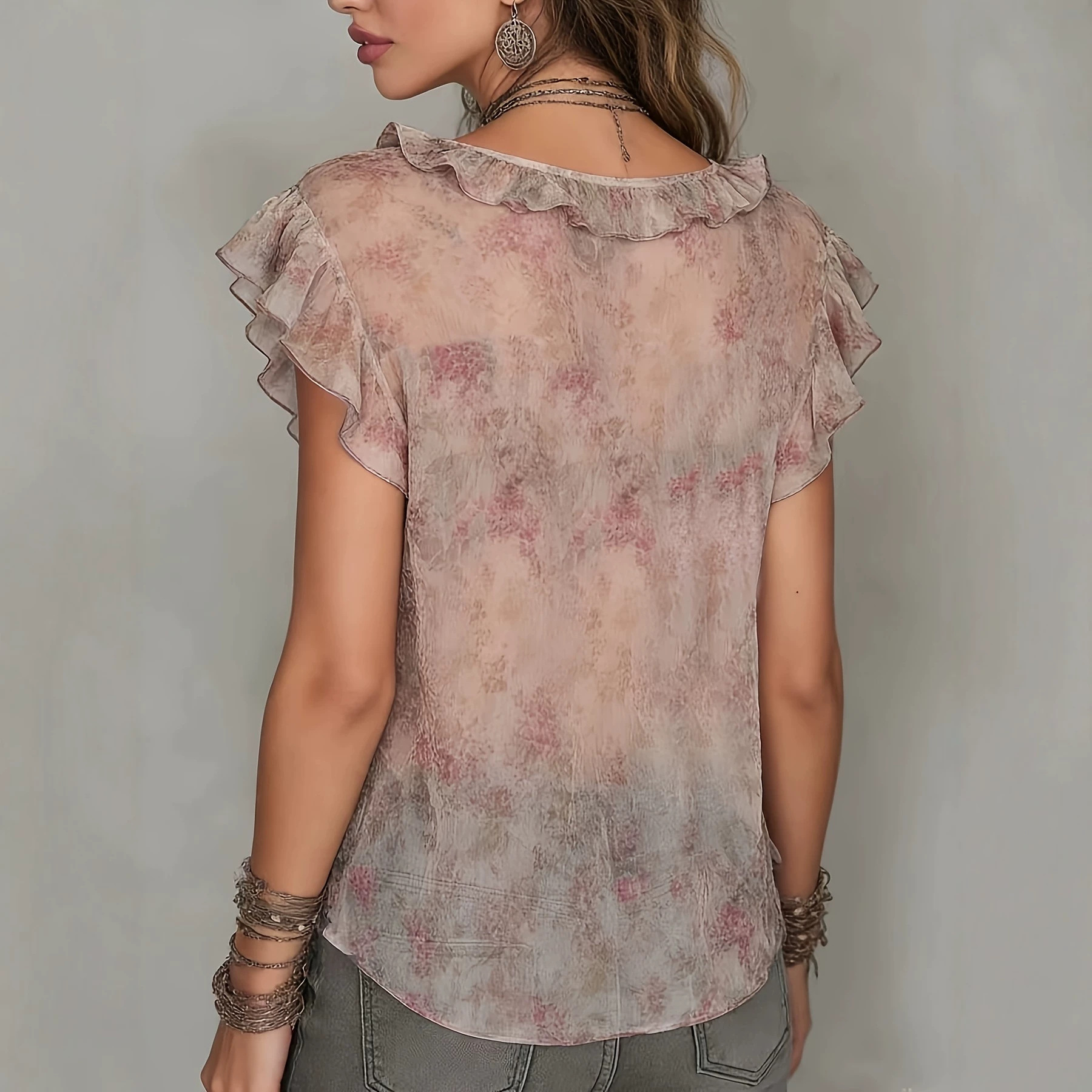 French-style V-neck Ruffled Short-sleeve Top