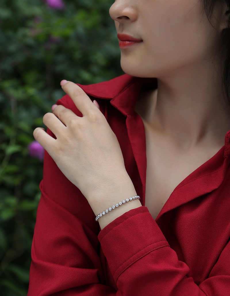 Galaxy Dream - A Luxurious And Fashionable Light Luxury Jewelry Silver Bracelet Set With