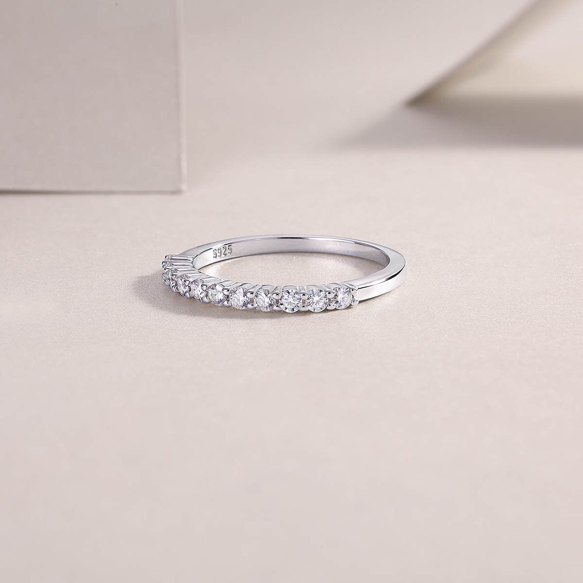 Galaxy Trajectory - A Wedding Ring Set With Top-quality Moissanite Silver And