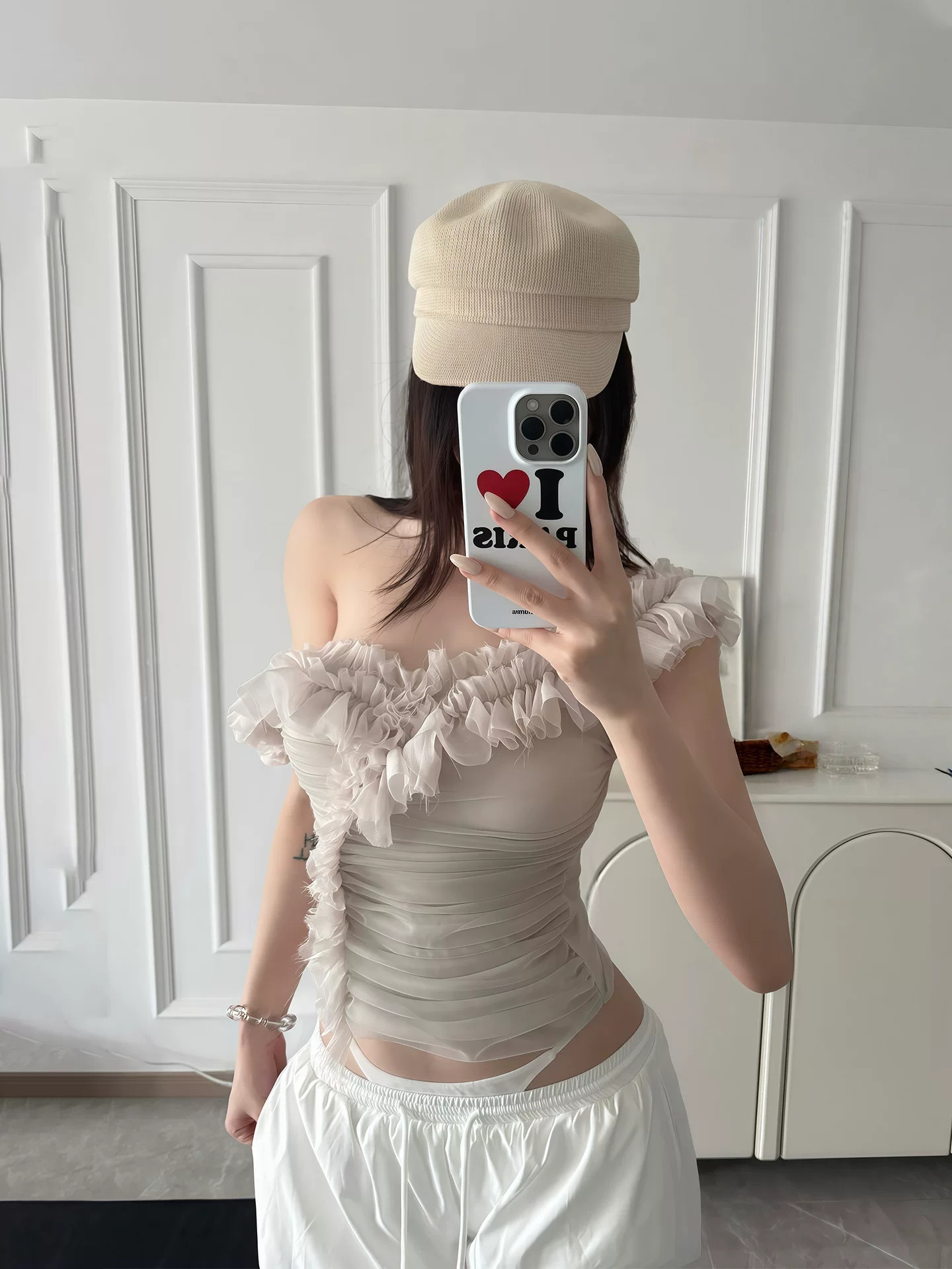 Gentle-style Off-shoulder Ruffled Short-sleeve T-shirt