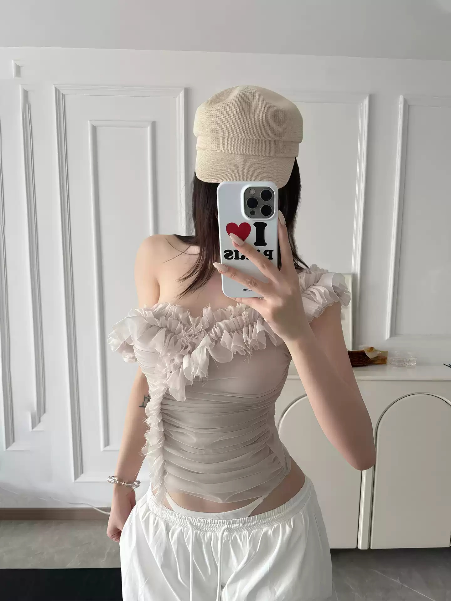 Gentle-style Off-shoulder Ruffled Short-sleeve T-shirt