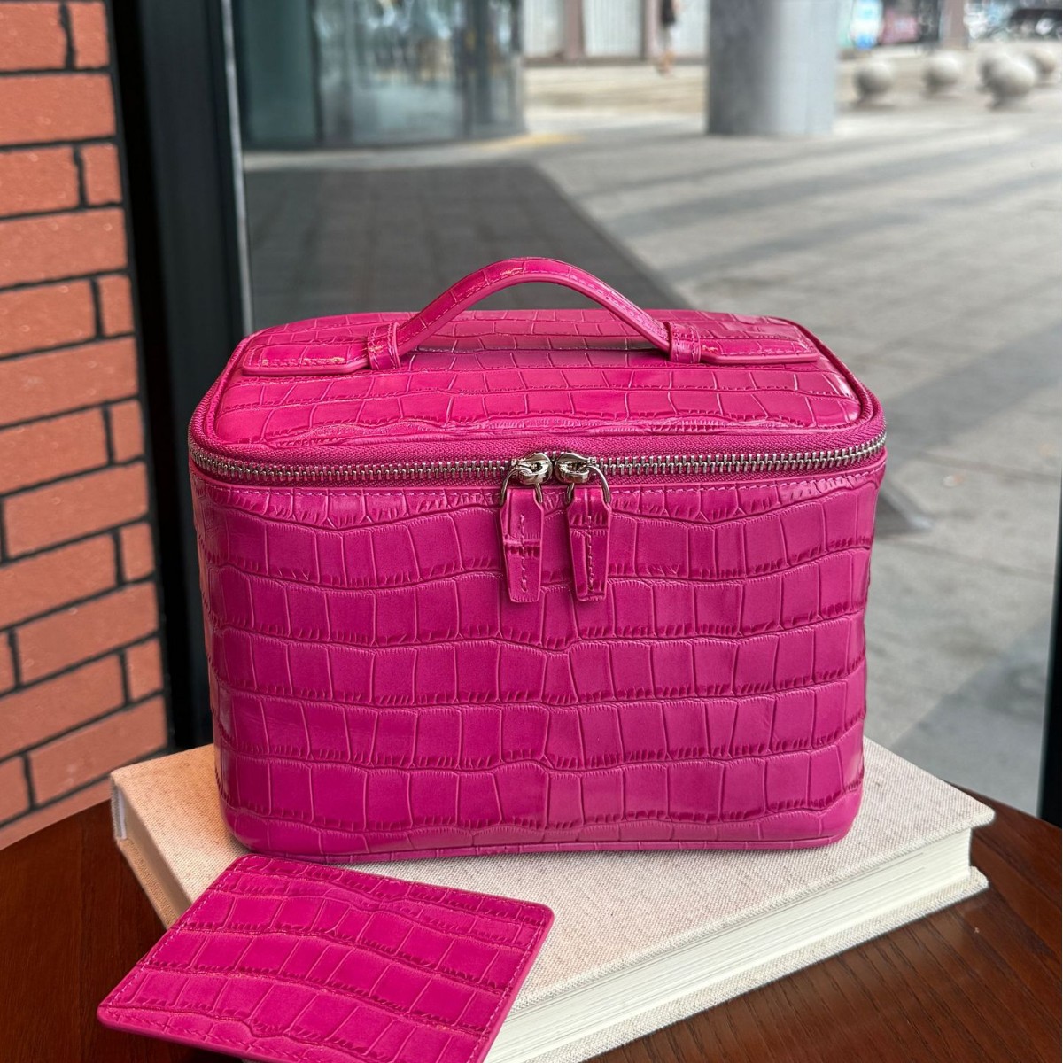Genuine Leather Pattern Cosmetic Travel Bag