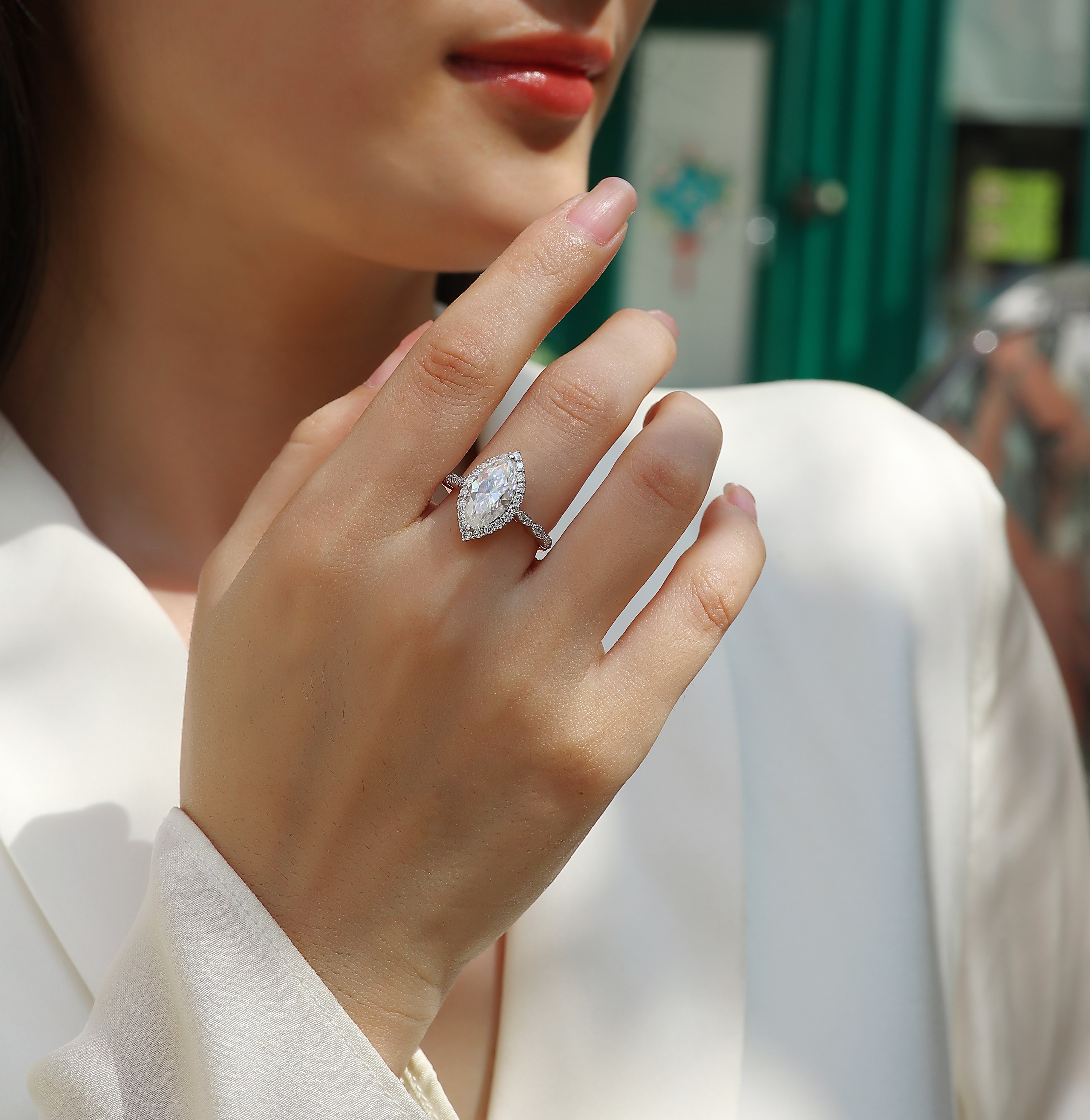 Heartbeat Mirror - A Wedding Ring Set With Top-quality Moissanite In Silver And