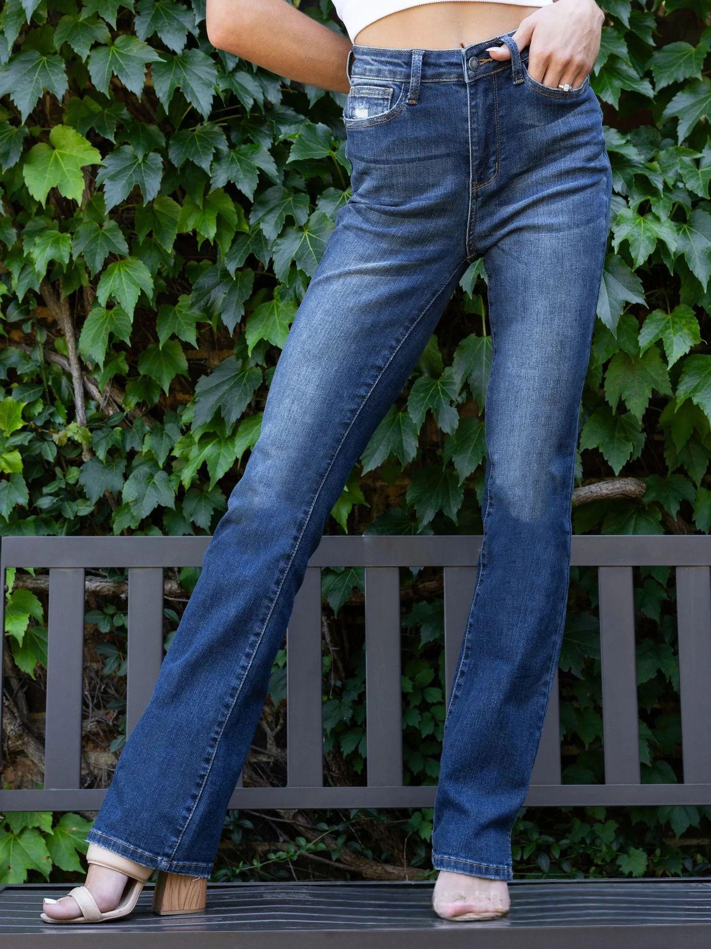 High-waisted Slim-fit Slightly Flared Jeans