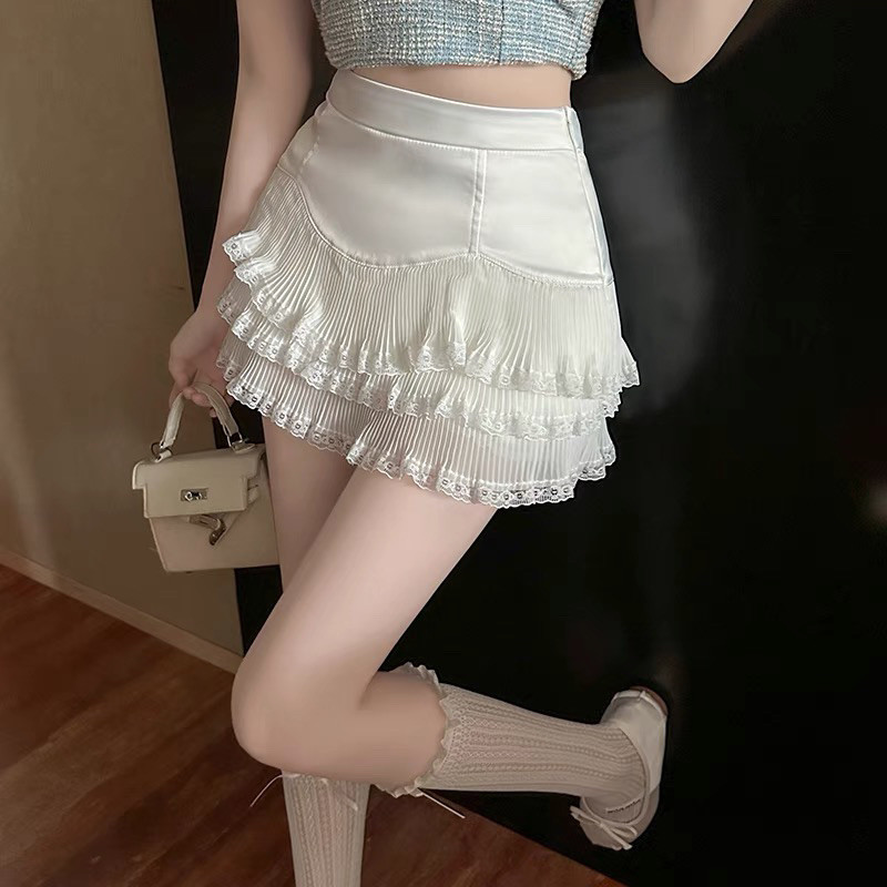High-waisted White Lace Skirt