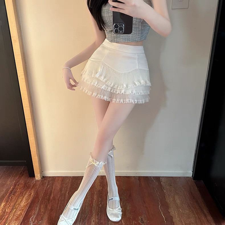 High-waisted White Lace Skirt