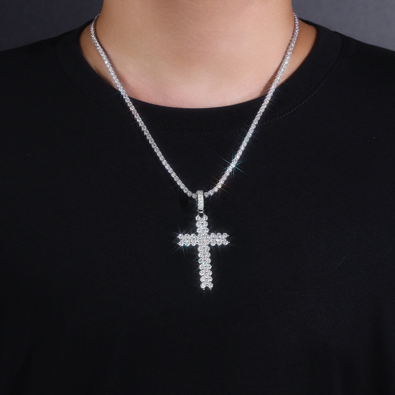 Holy Light - A Fashionable And Trendy Necklace Pendant Set With Top-quality Moissanite And