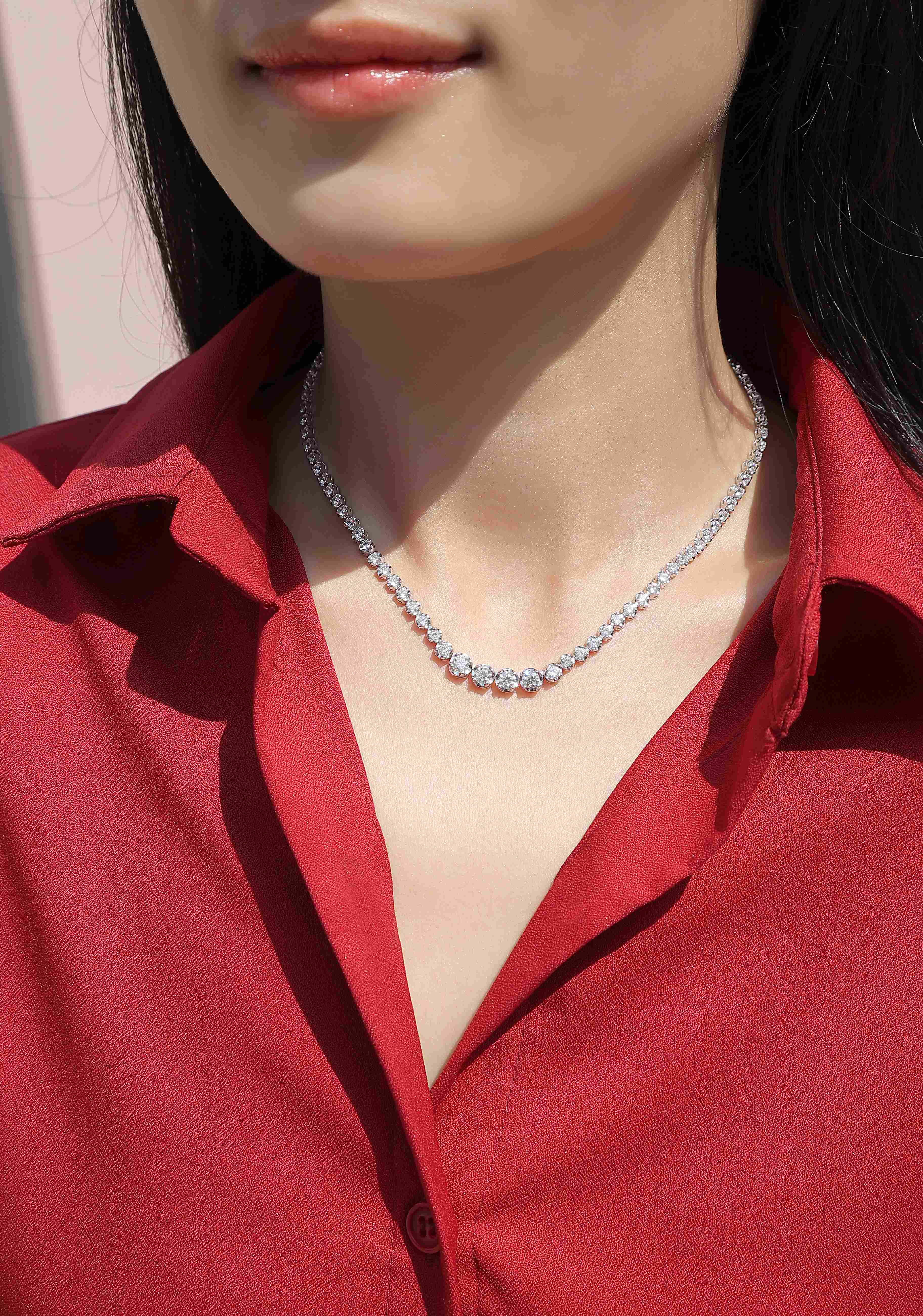 In The Name Of Light - A Fashionable And Trendy Necklace Pendant Set With Top-quality
