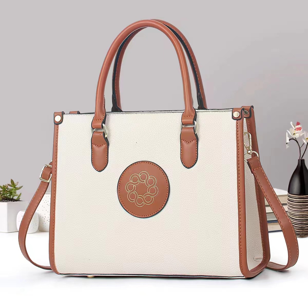 Korean-style Elegant Womens Casual Tote Handbag