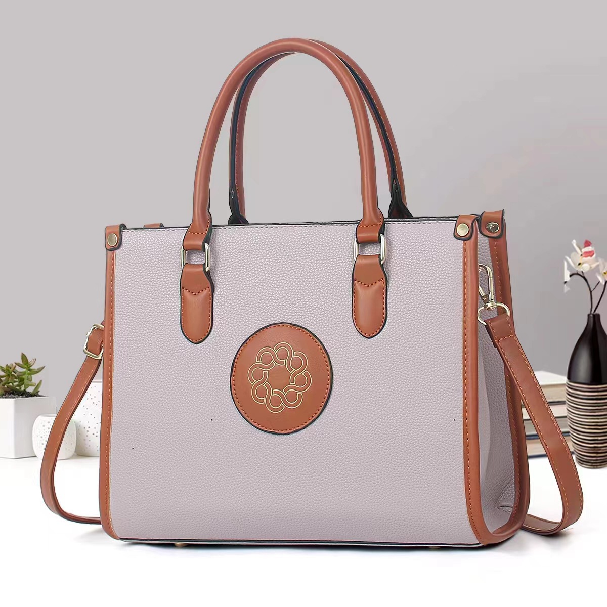 Korean-style Elegant Womens Casual Tote Handbag